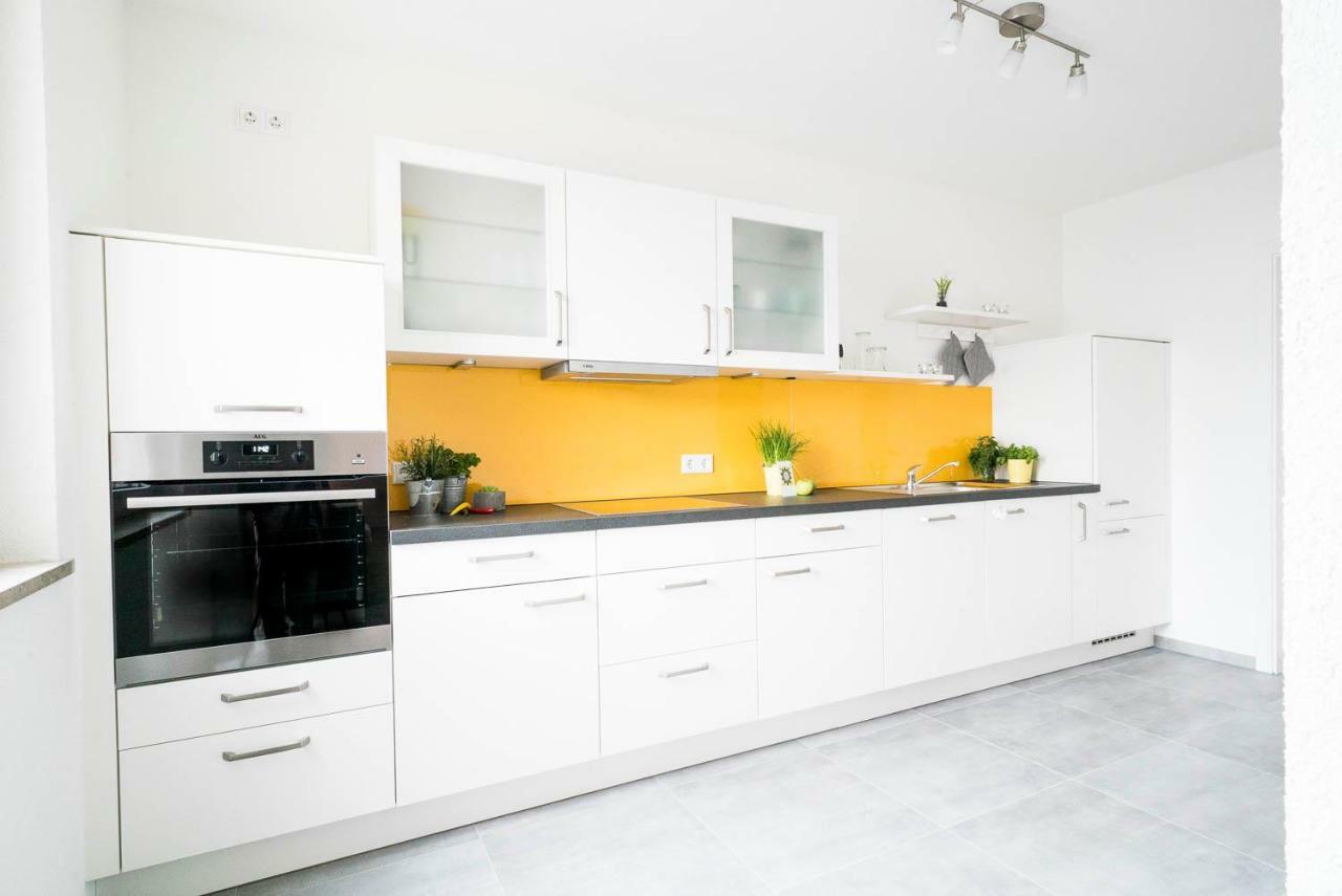 Apartwehr Business&Ferien Apartment Gelb Экстерьер фото